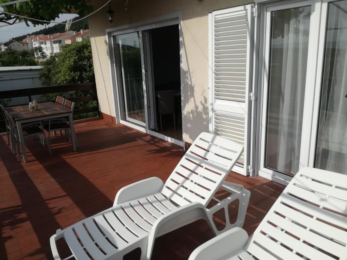 Apartments Boric Cres Esterno foto