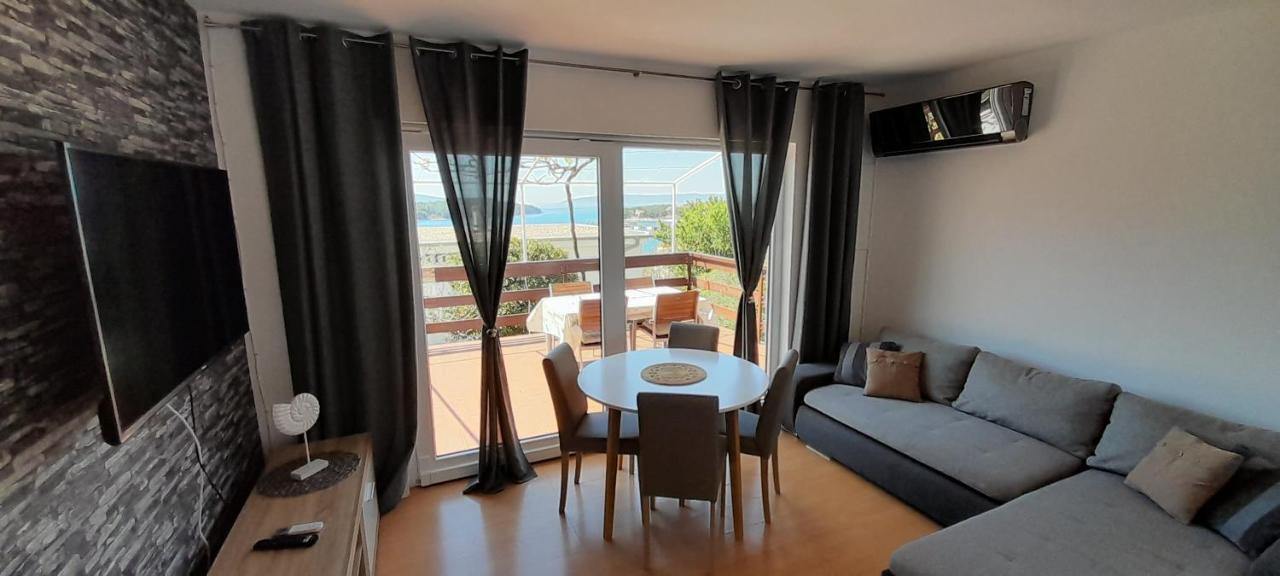 Apartments Boric Cres Esterno foto