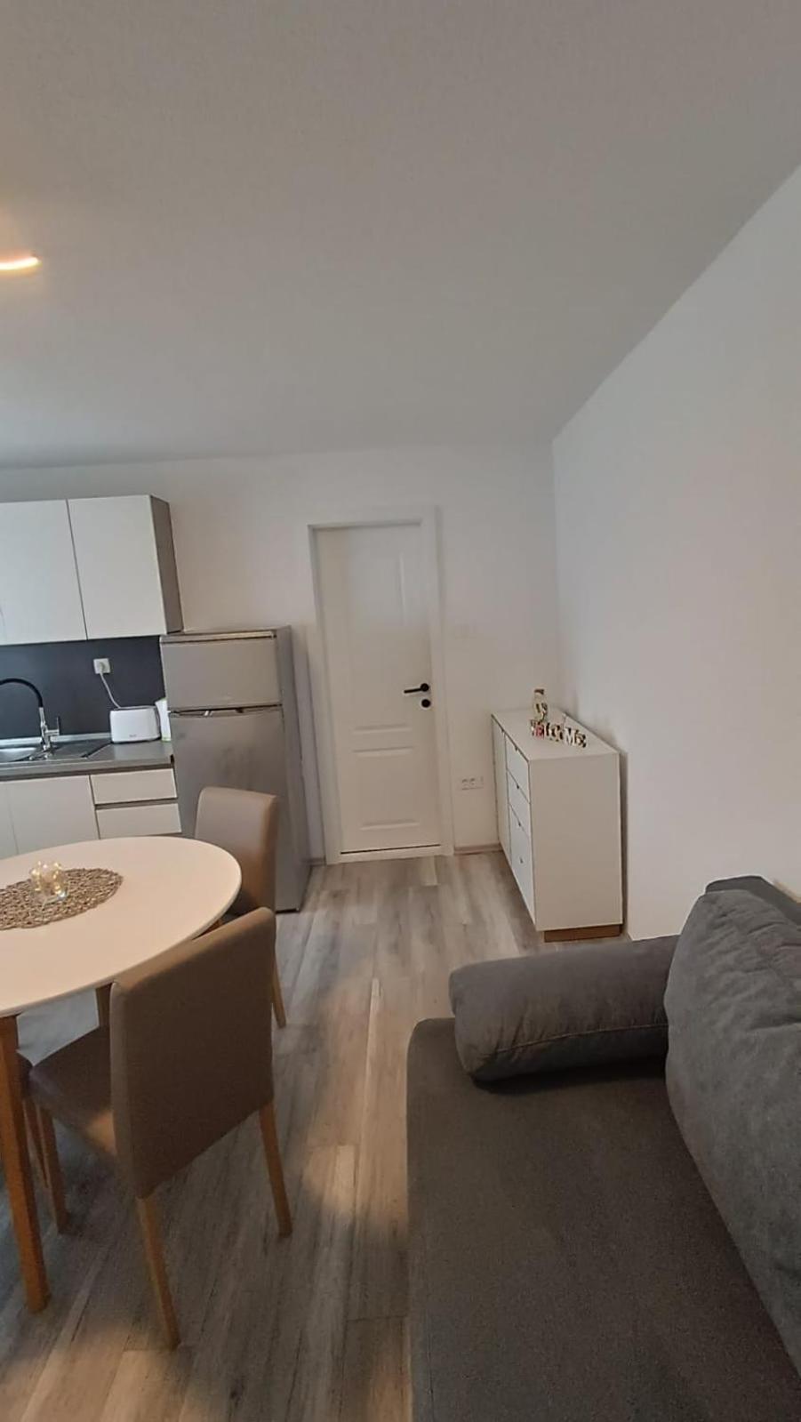 Apartments Boric Cres Esterno foto