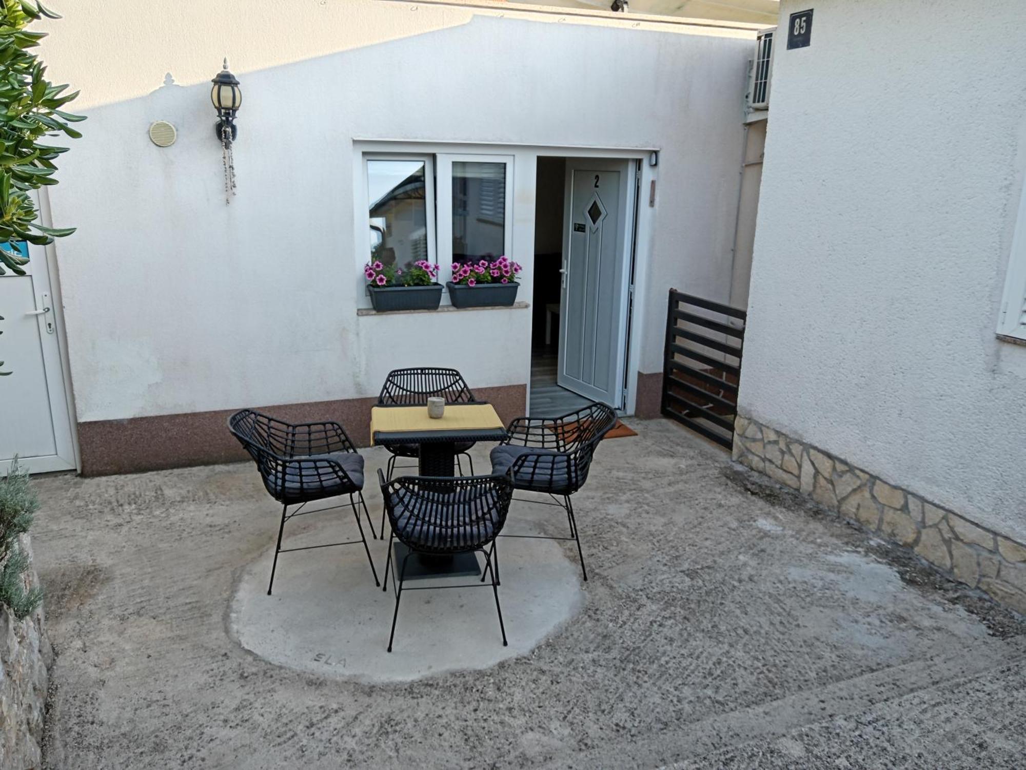 Apartments Boric Cres Esterno foto