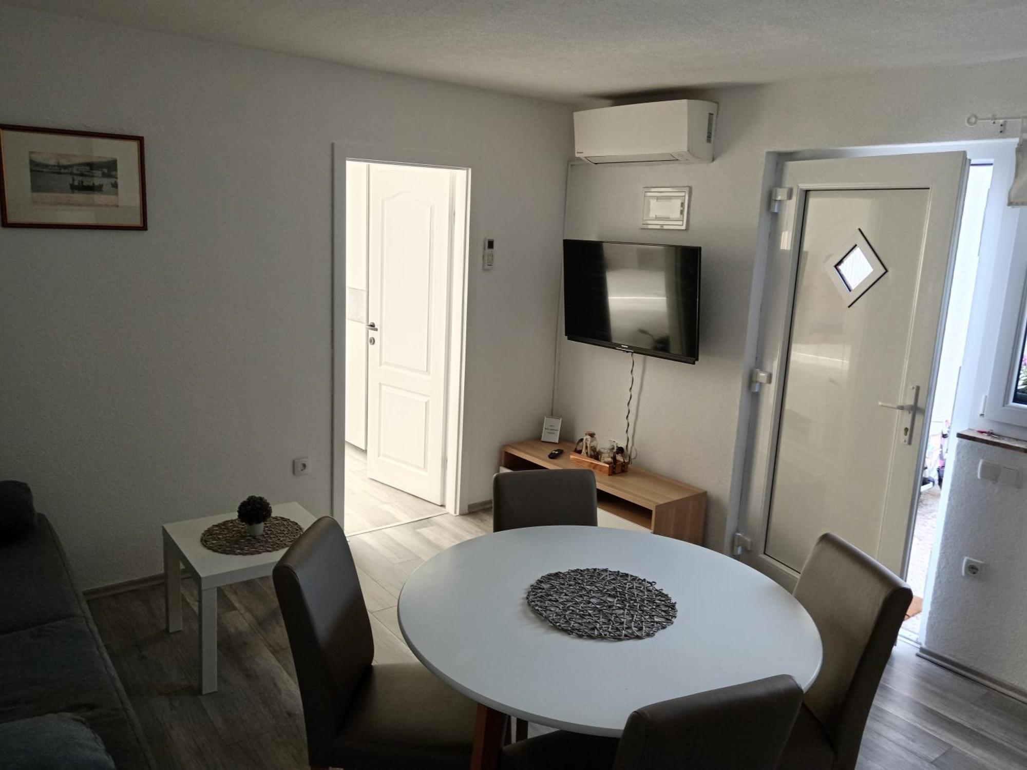 Apartments Boric Cres Esterno foto
